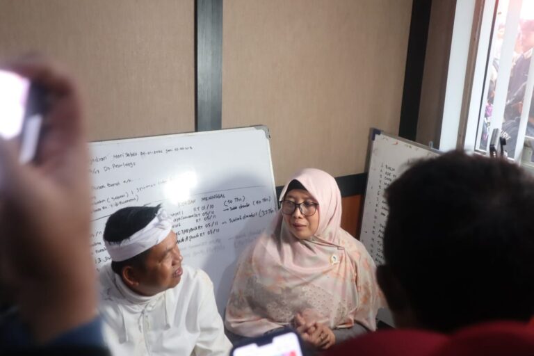 Anggota DPRD Jabar Fraksi PKS Dampingi Gubernur Tinjau Penanganan Longsor di Cisarua